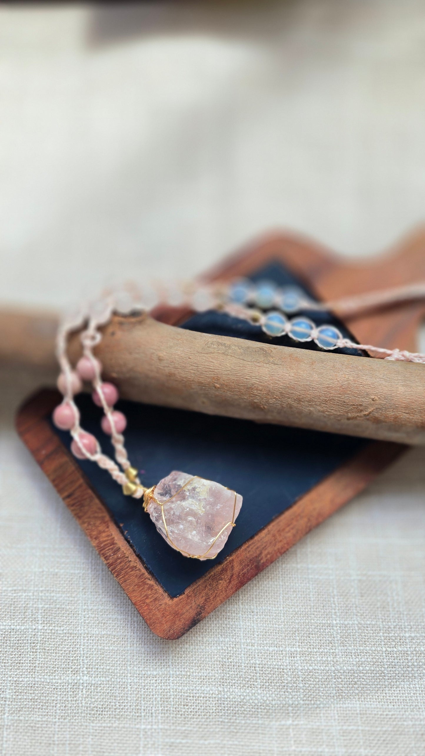 Rose quartz Rhodocrosite Moonstone 35Hz frequency Necklace